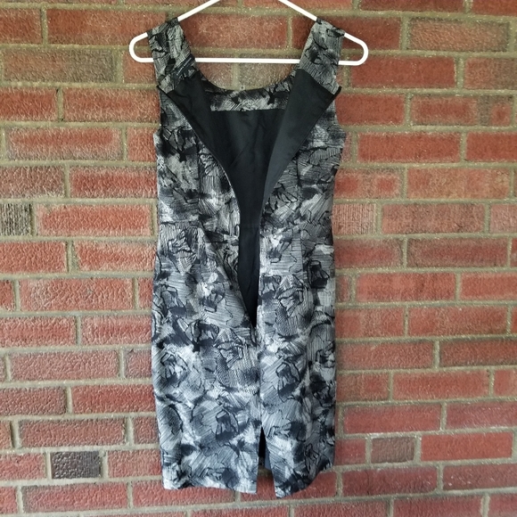 Banana Republic Women's Black & Gray Sleeveless Dress, Size 0 - Picture 2 of 13